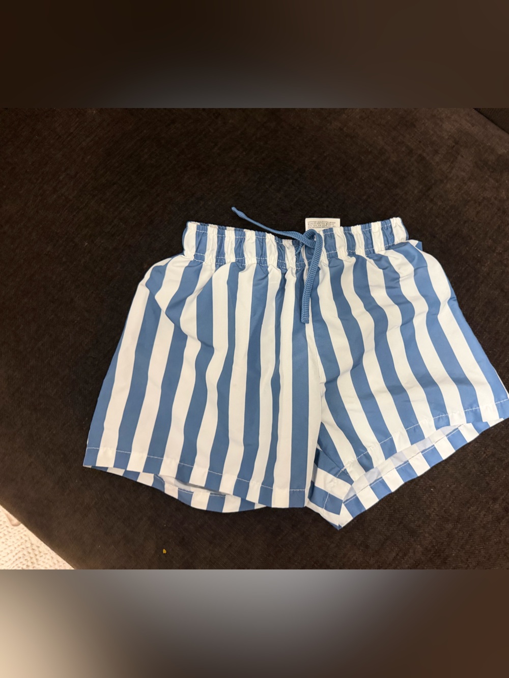 H&M swim shorts -6 to 8 years